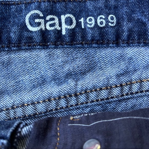 Gap 1969 Cuffed Jean Shorts Size 25 - Picture 3 of 9